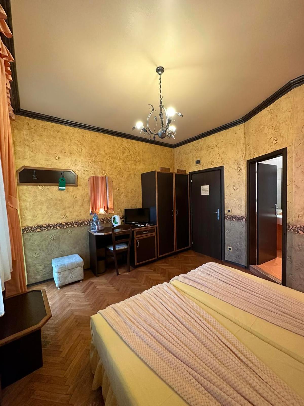 Guesthouse Petra Veliko Tarnovo Buitenkant foto