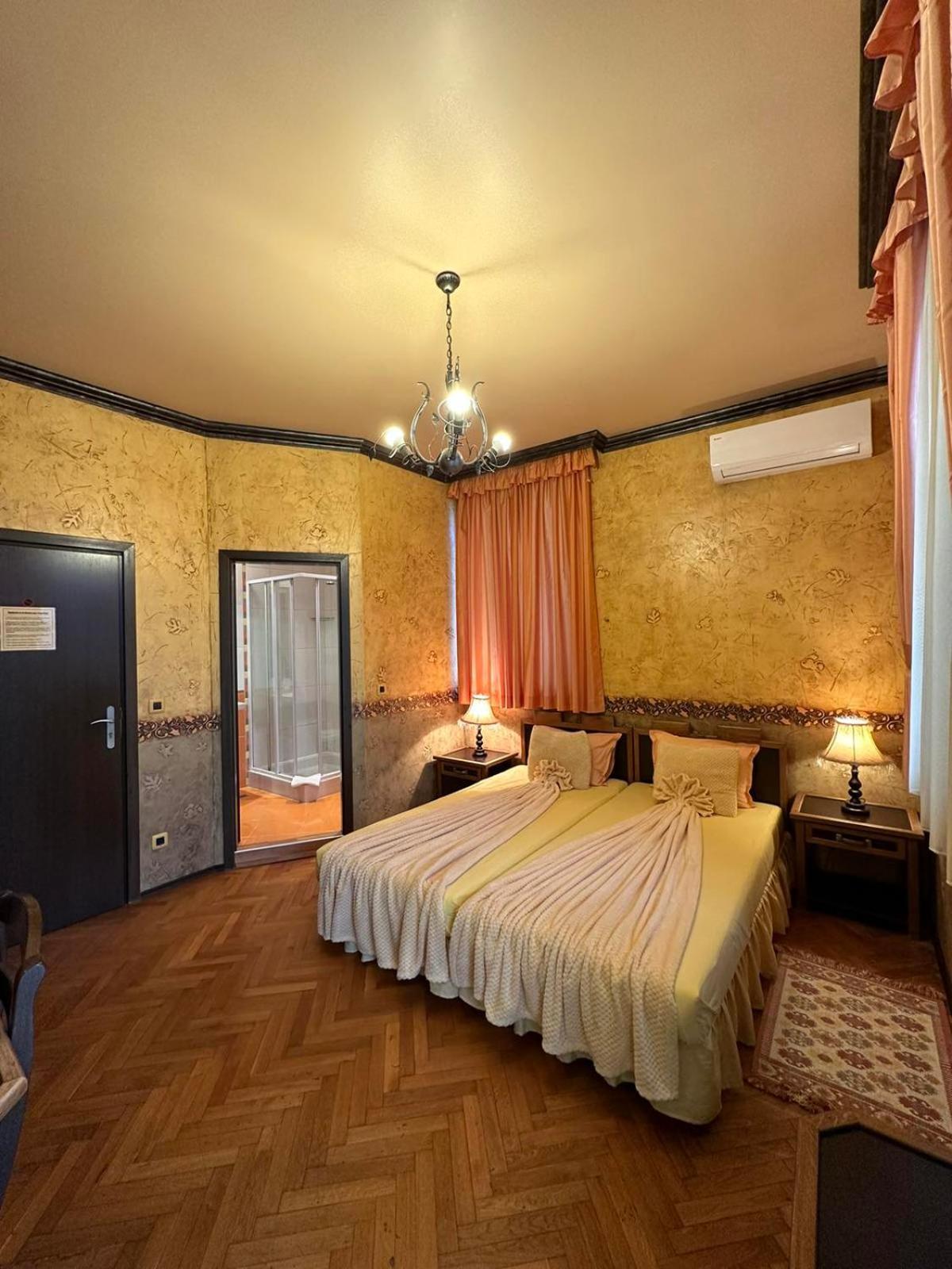 Guesthouse Petra Veliko Tarnovo Buitenkant foto